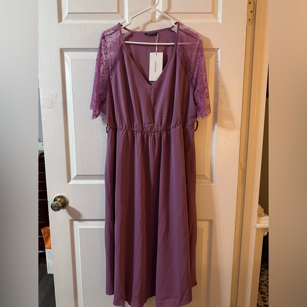 Bloomchic dress with pink with lace size 14-16